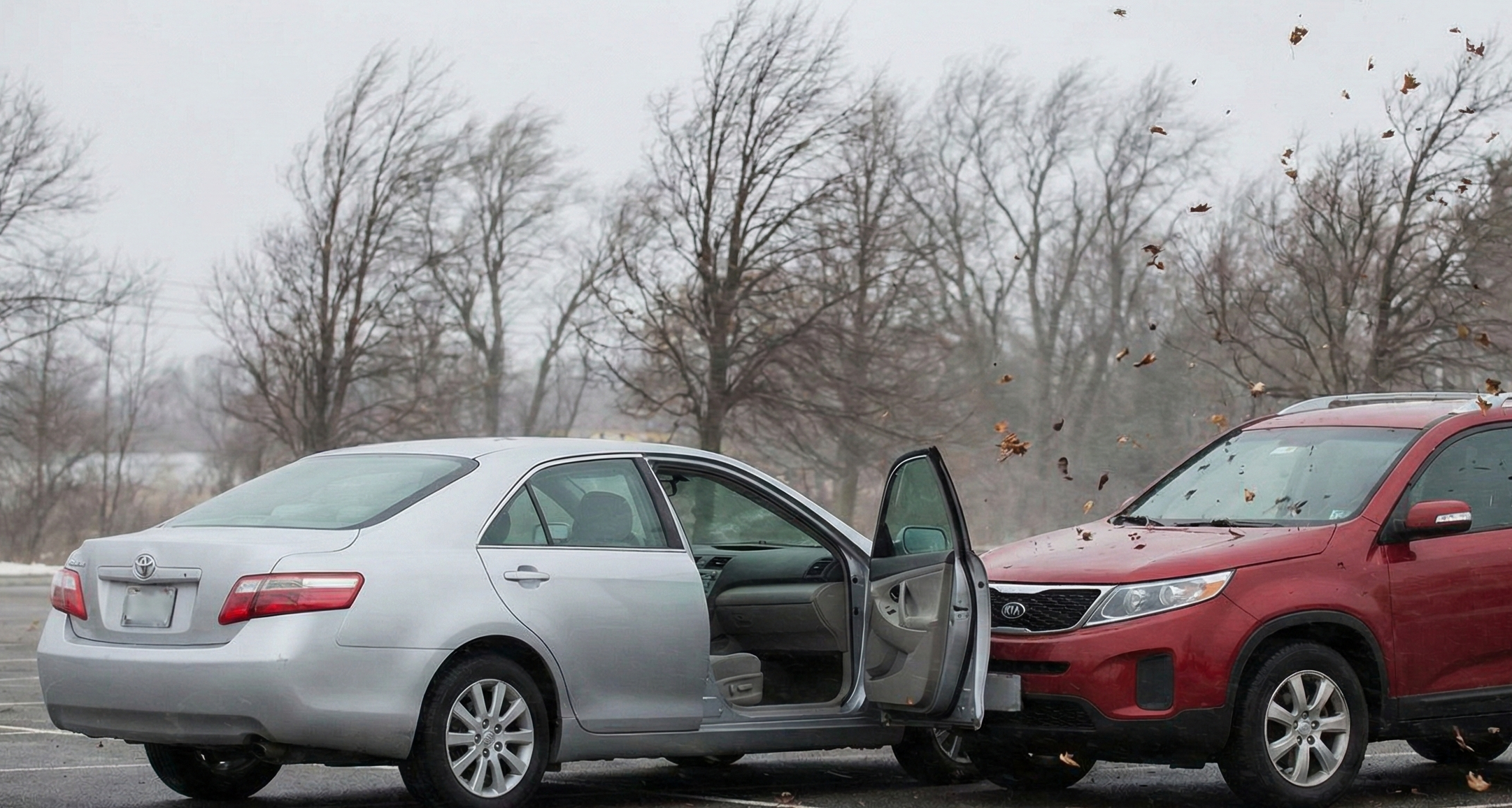 【連休明けの悲劇】洗車して気づいた「身に覚えのないヘコミ」…犯人は北九州の“冬の強風”かも？
